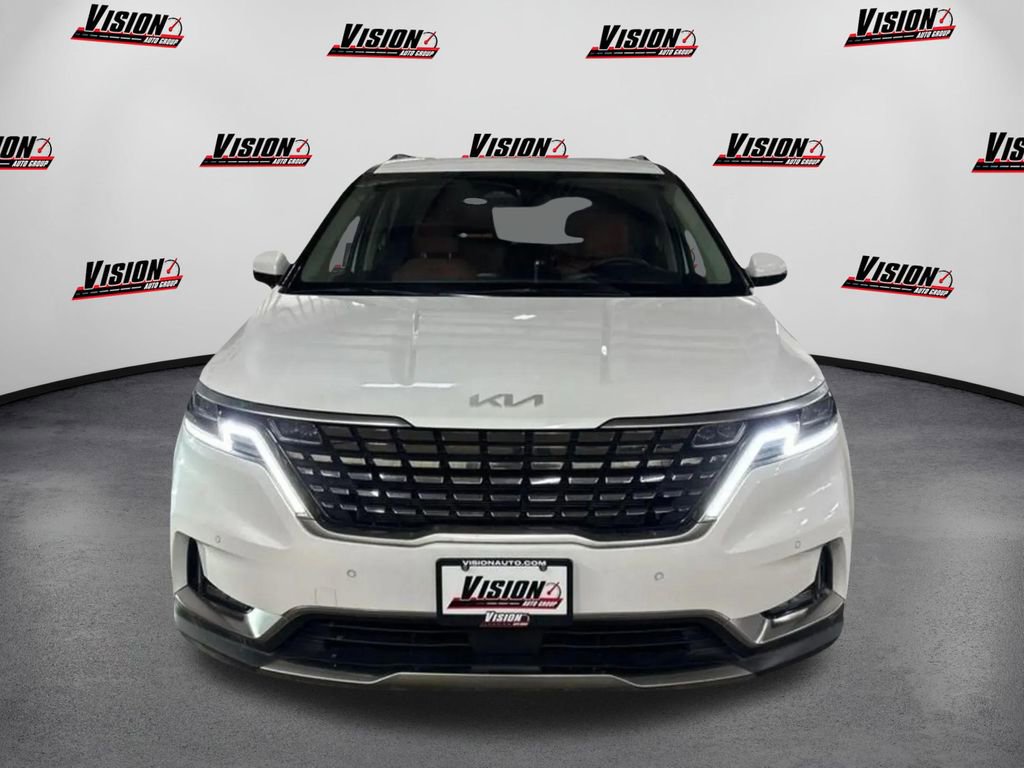 Used 2024 Kia Carnival SX Prestige image 2