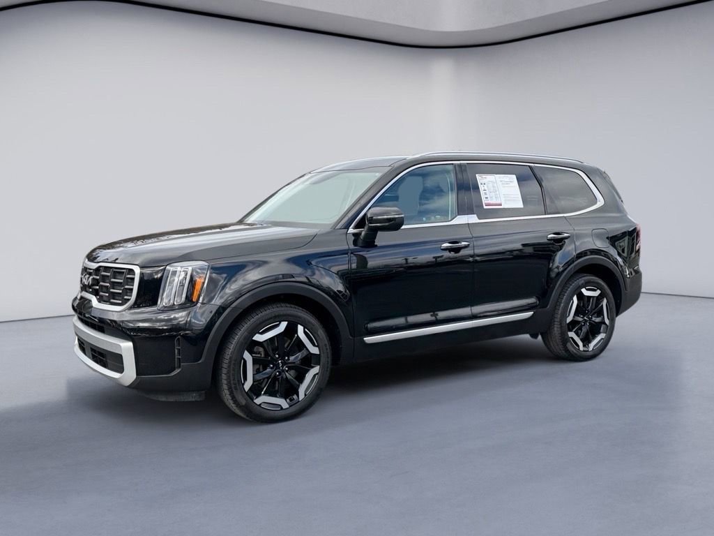 Used 2023 Kia Telluride S image 1