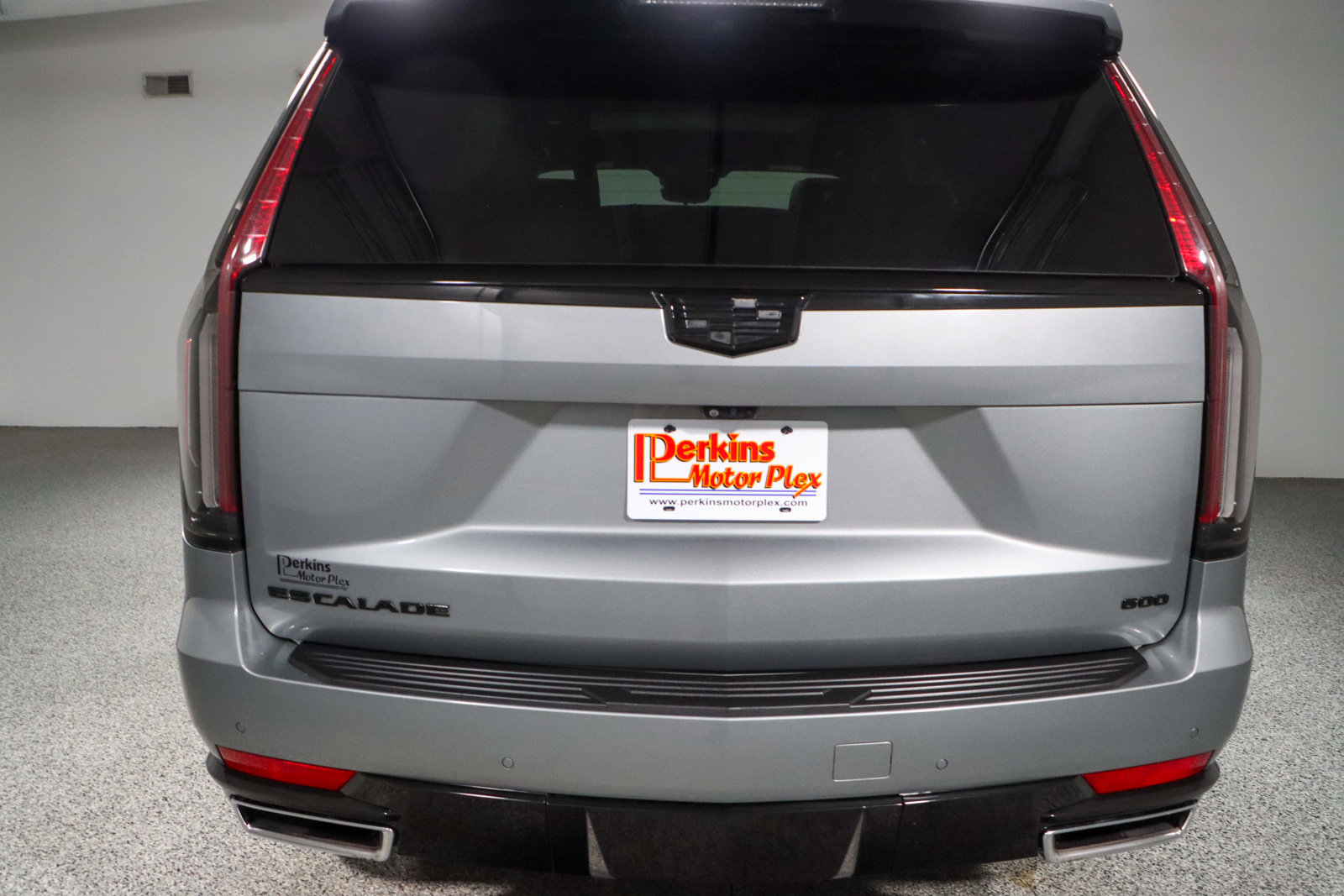 Used 2023 Cadillac Escalade Premium Luxury w/ LPO, Floor Liner Package image 8