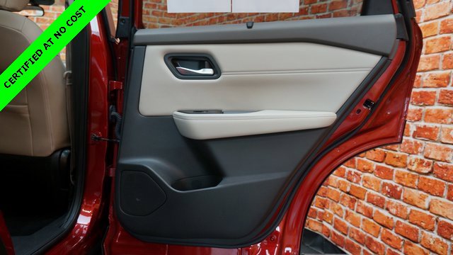 Used 2022 Nissan Rogue SV w/ SV Premium Package image 51