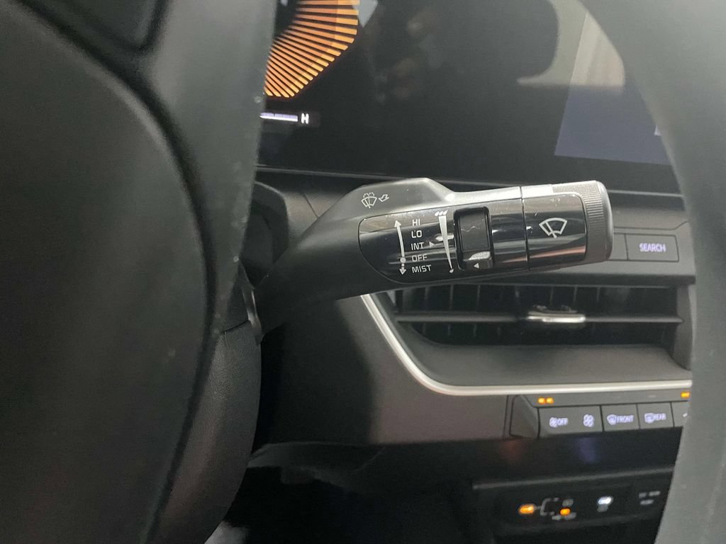 New 2026 Kia K4 FWD image 25