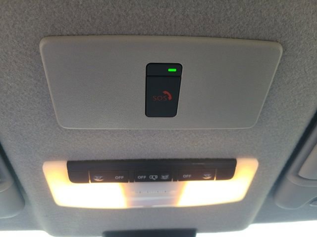 Used 2024 Nissan Kicks SR image 12