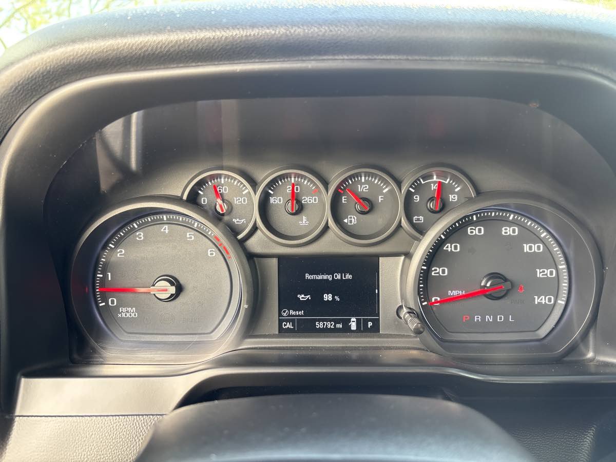 Used 2020 Chevrolet Silverado 1500 Custom w/ Custom Value Package RWD image 23