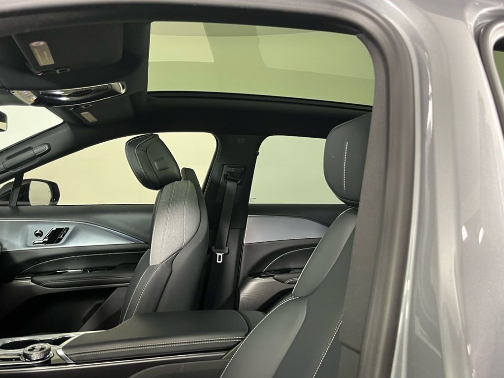 Used 2024 Cadillac Lyriq Tech w/ Driver Assist Package image 26