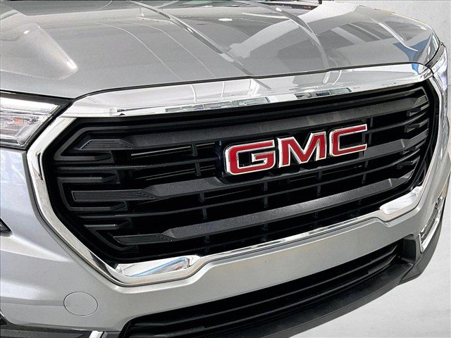 Used 2023 GMC Terrain SLE FWD image 30