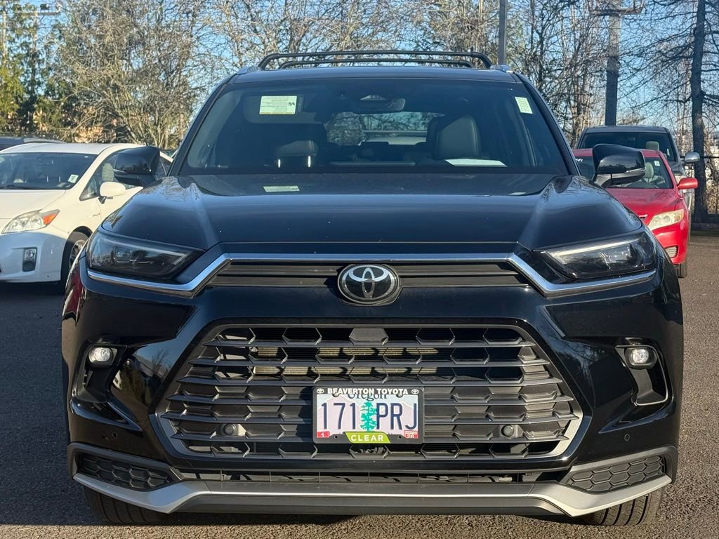 Used 2024 Toyota Grand Highlander image 8