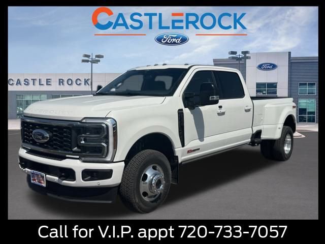 New 2025 Ford F350 Platinum w/ FX4 Off-Road Package