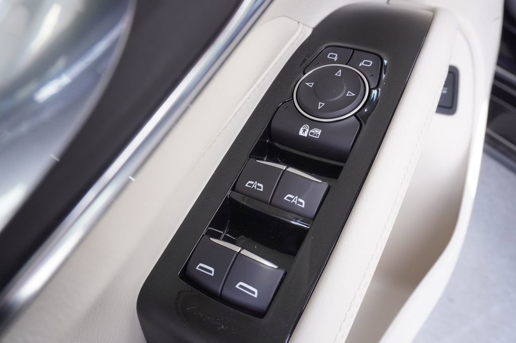 New 2025 Cadillac CT4 Premium Luxury image 15