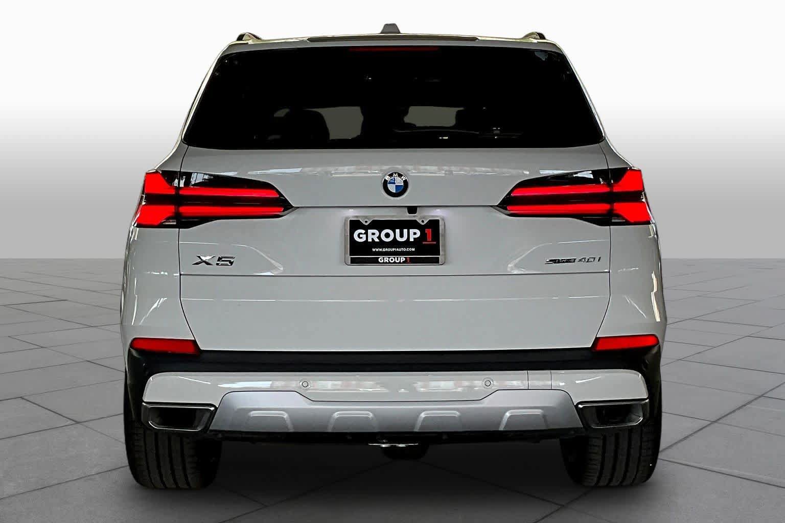 Used 2026 BMW X5 sDrive40i w/ Climate Comfort Package RWD image 4
