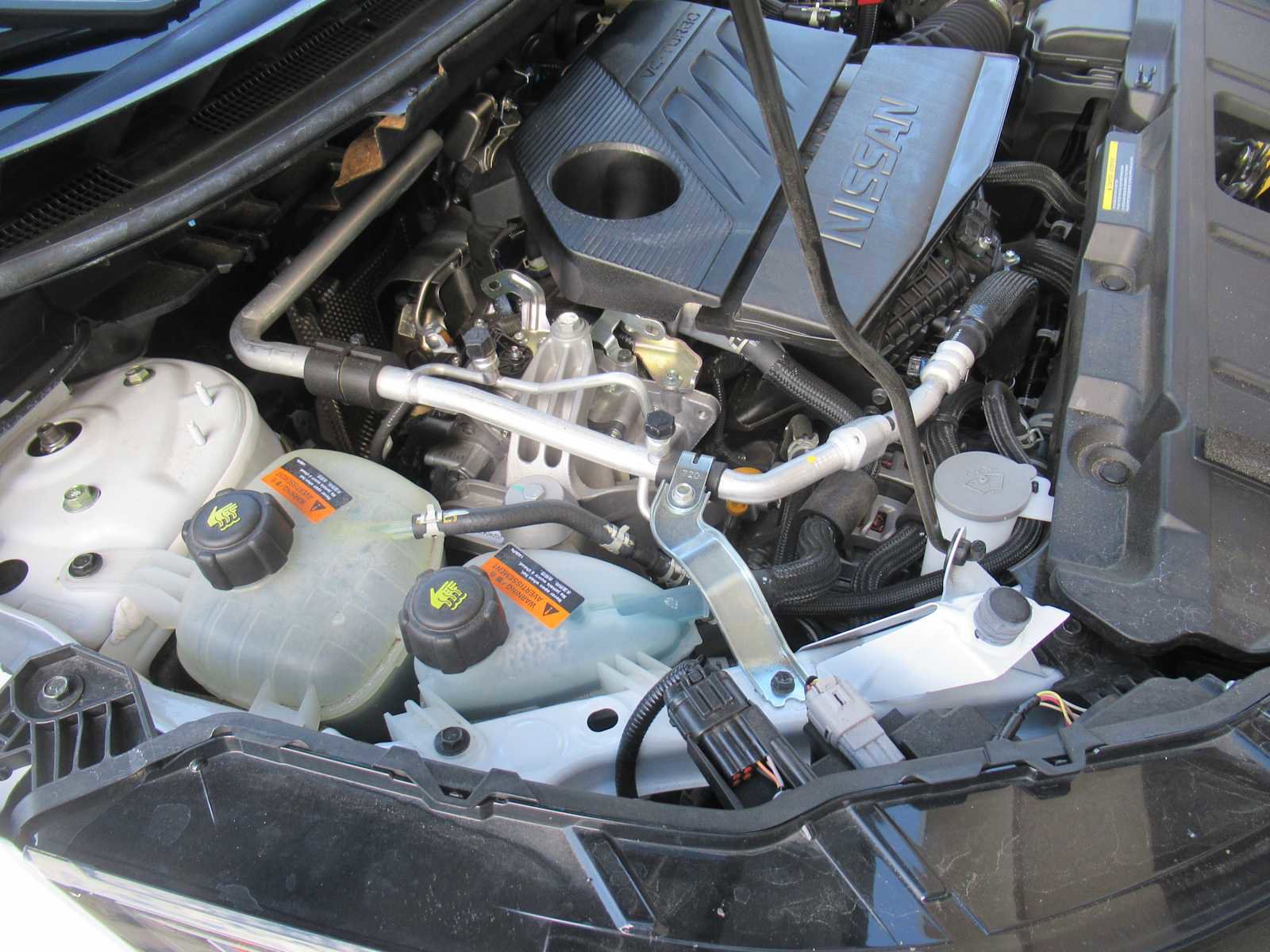 Used 2024 Nissan Rogue SV image 14