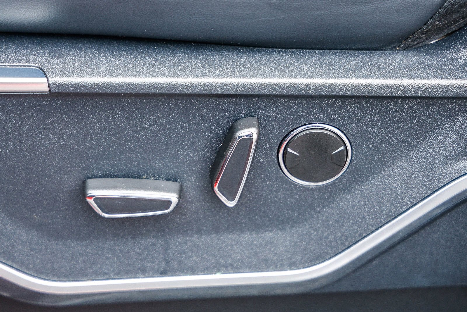 Used 2022 Ford F150 Raptor w/ Raptor 37 Performance Package image 22