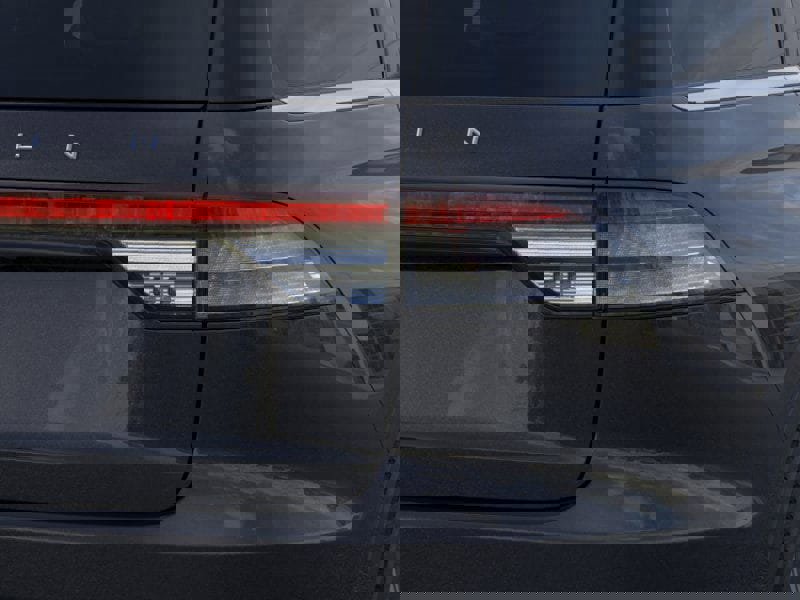 New 2026 Lincoln Aviator Premiere image 21