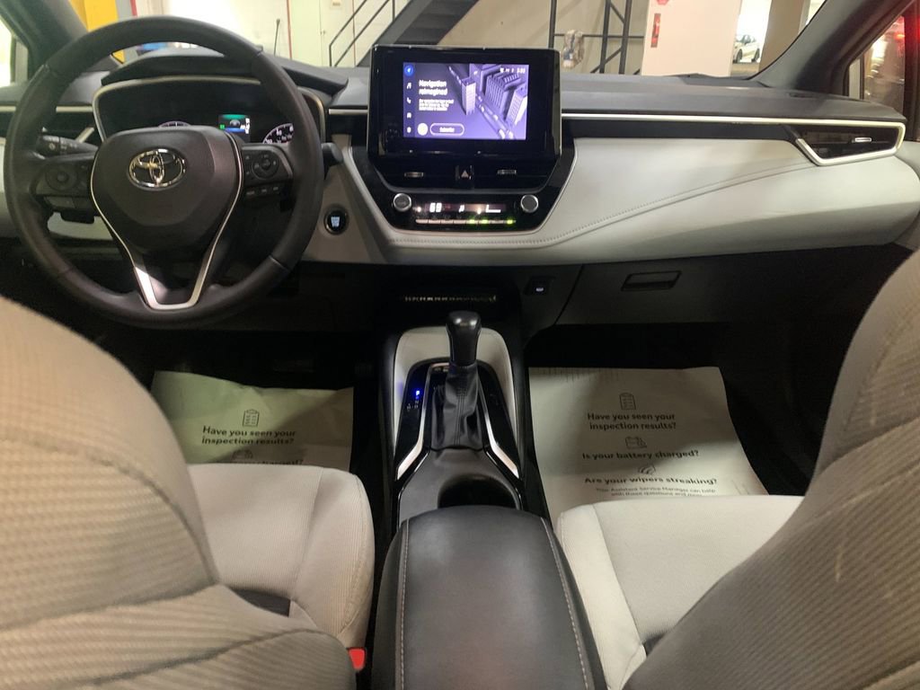 Used 2023 Toyota Corolla SE w/ SE Premium Package FWD image 16