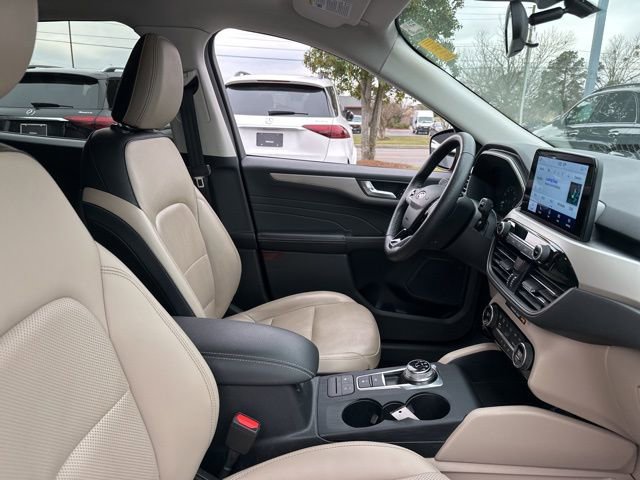 Used 2021 Ford Escape SEL w/ Class II Trailer Tow Package image 31