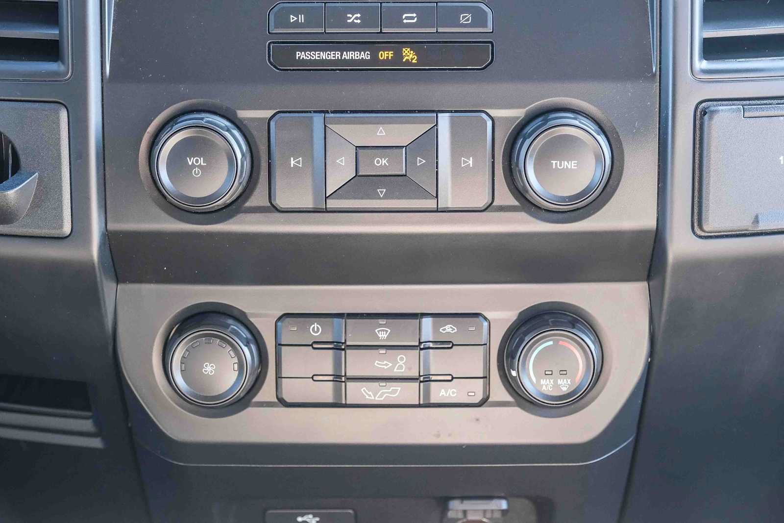 Used 2019 Ford F150 XL w/ Equipment Group 101A Mid RWD image 17