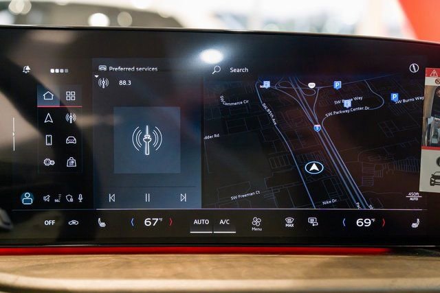 Used 2025 Audi Q5 Premium Plus image 13