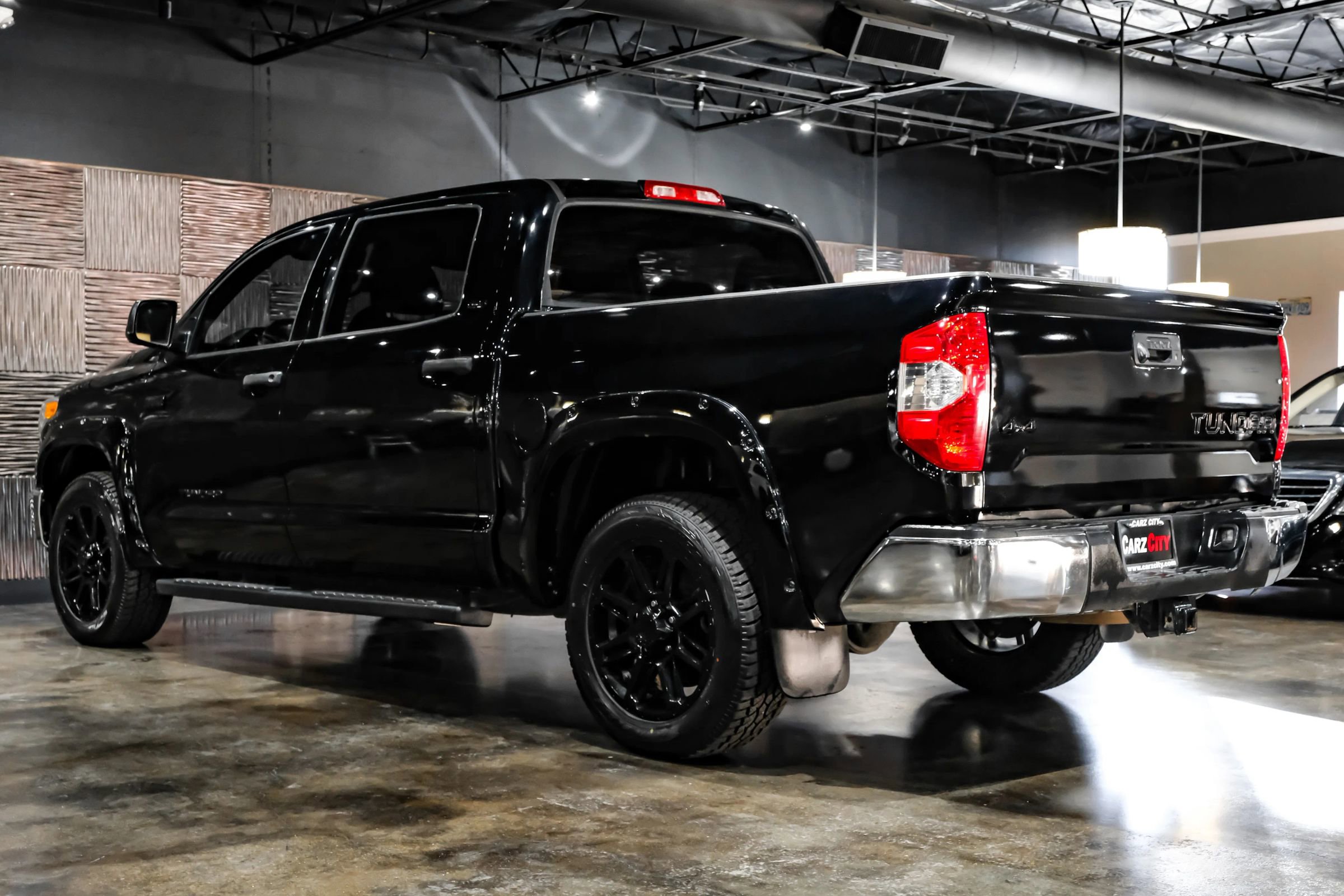 Used 2019 Toyota Tundra SR5 w/ SR5 Upgrade Package AWD/4WD image 15