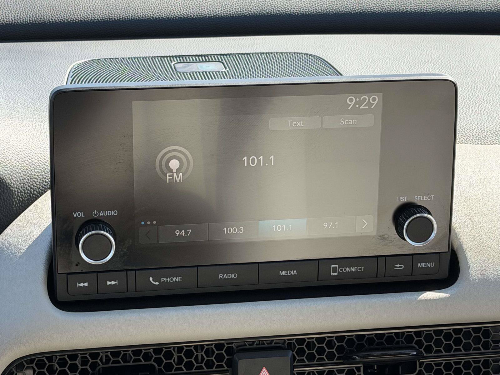 Certified 2024 Honda HR-V LX image 11