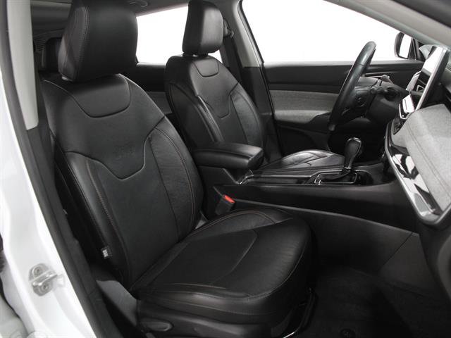 Used 2022 Jeep Compass Latitude w/ Sun and Sound Group image 17