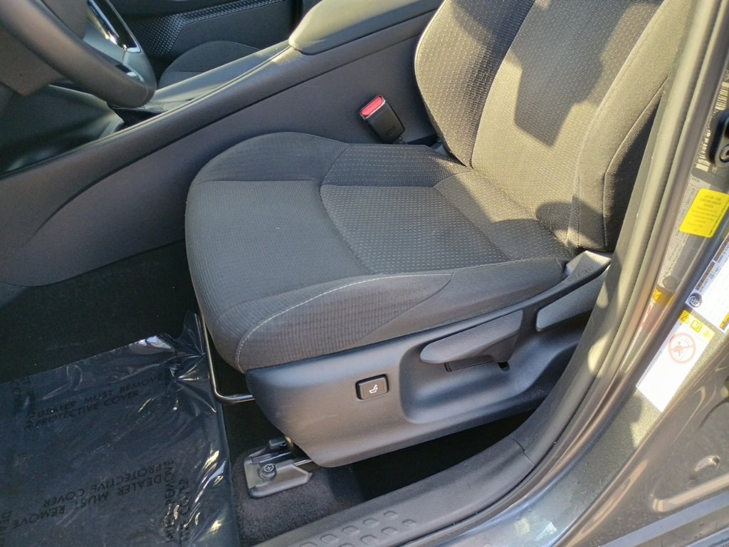 Used 2018 Toyota C-HR XLE image 10