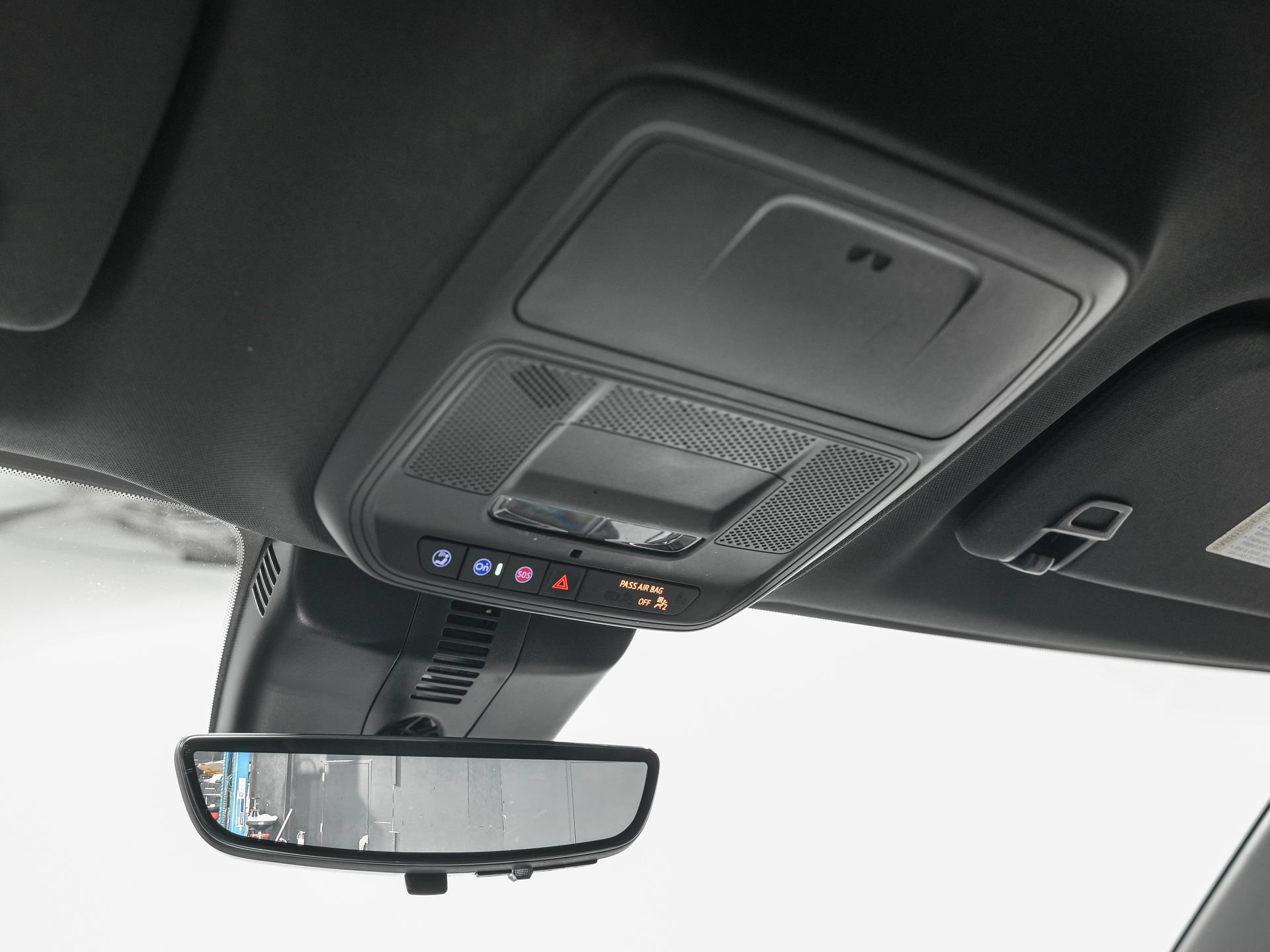 Used 2026 Chevrolet Traverse LT w/ Driver Confidence Package FWD image 24
