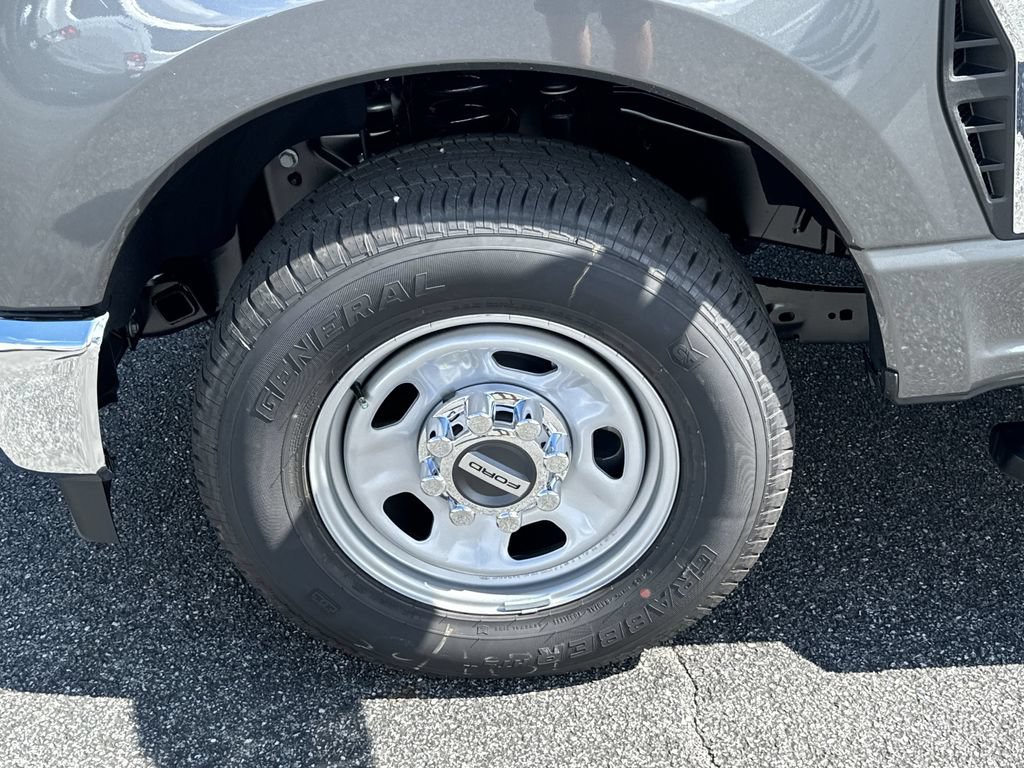 New 2025 Ford F350 XL w/ XL Chrome Package RWD image 12