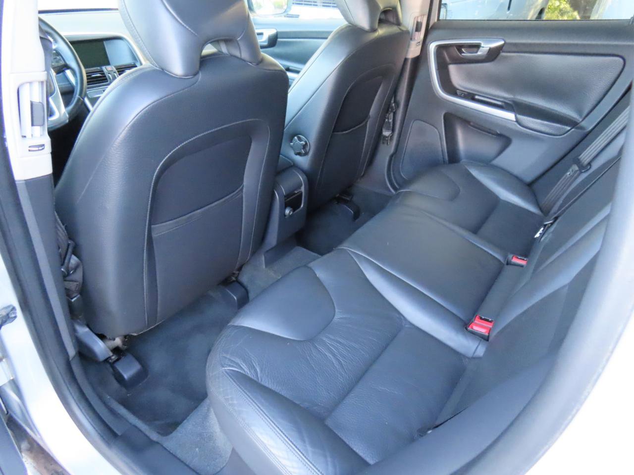 Used 2014 Volvo XC60 3.2 image 9