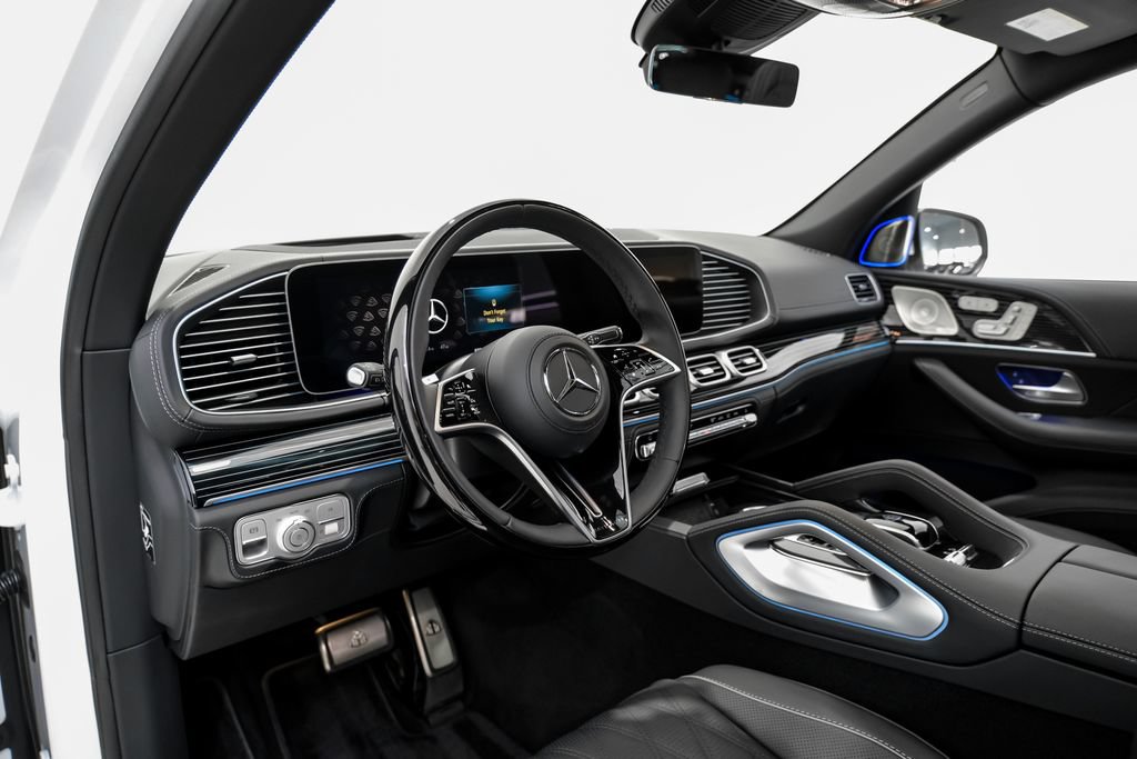 Used 2026 Mercedes-Benz Maybach GLS 600 4MATIC image 6
