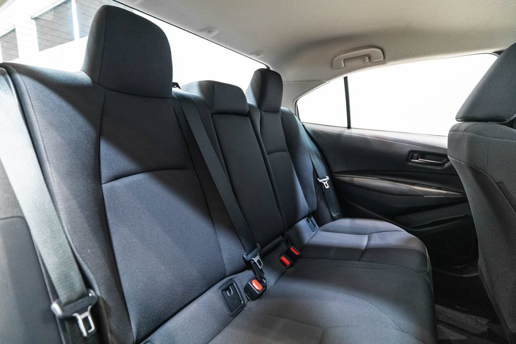 Used 2024 Toyota Corolla LE FWD image 29