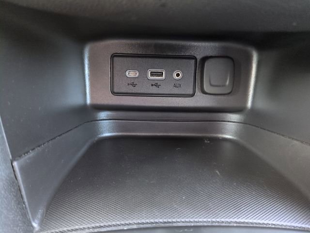 Used 2024 Chevrolet Equinox LT FWD image 30