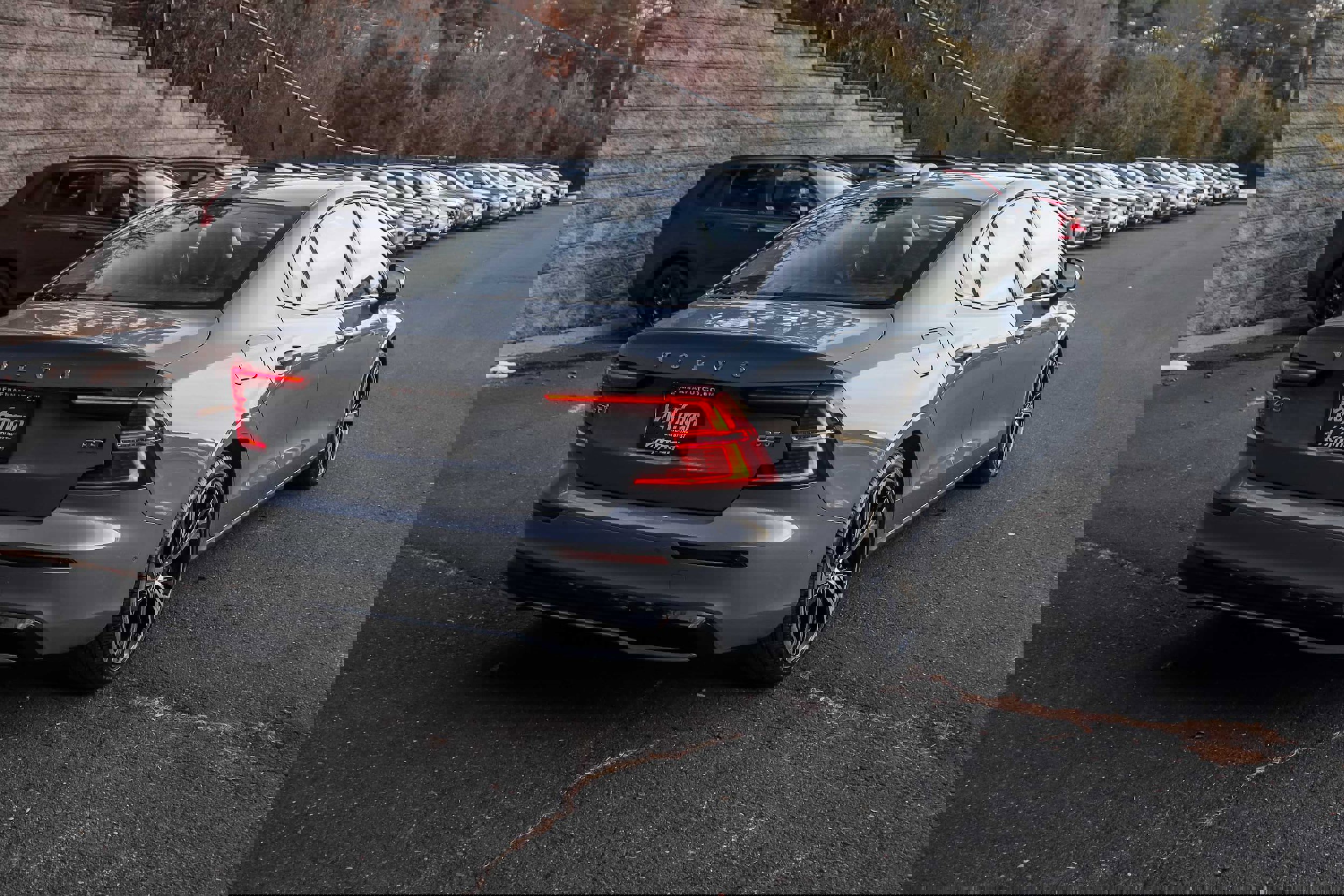 Used 2023 Volvo S60 B5 Plus w/ Climate Package image 5