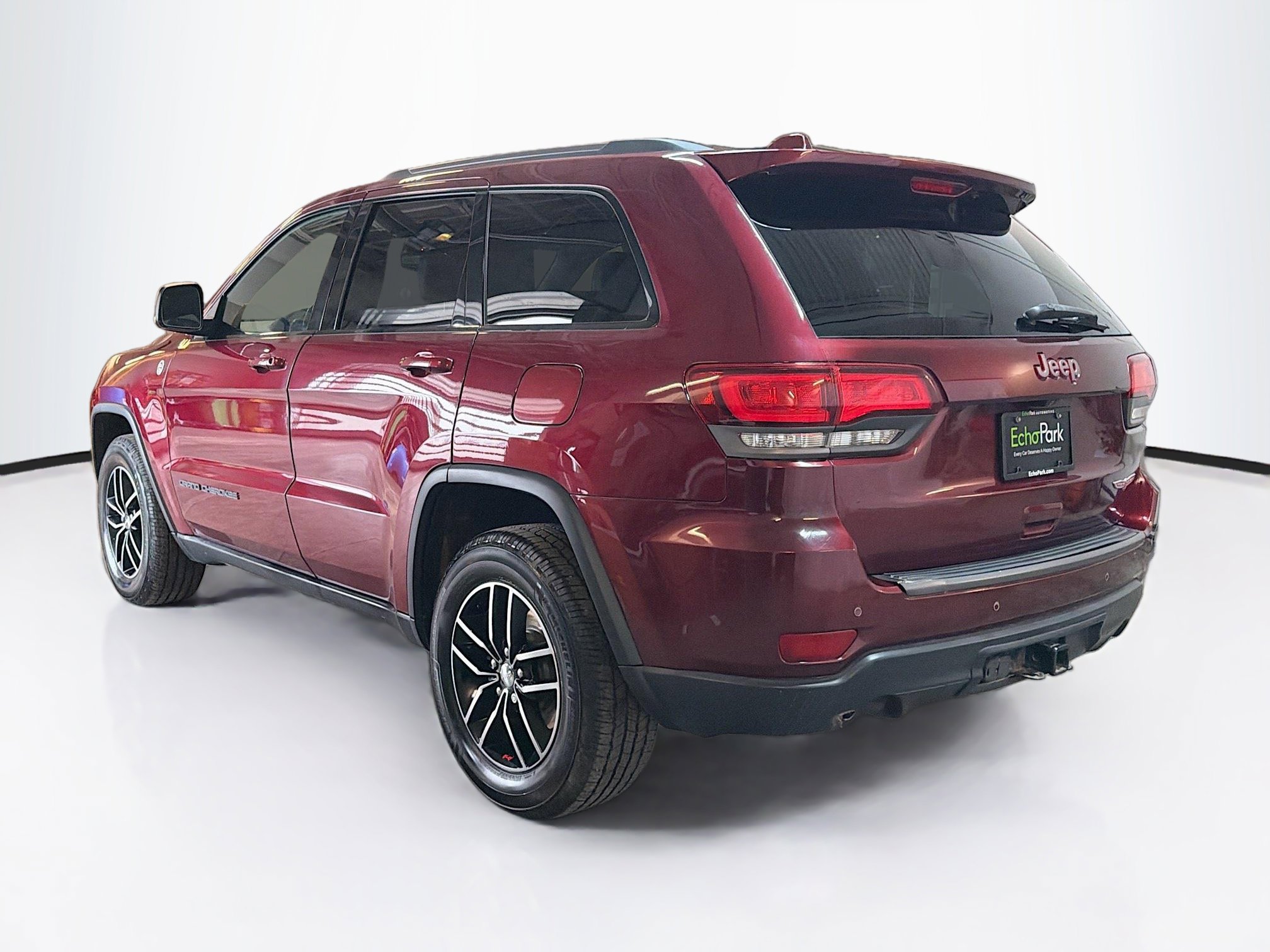 Used 2017 Jeep Grand Cherokee Trailhawk AWD/4WD image 5