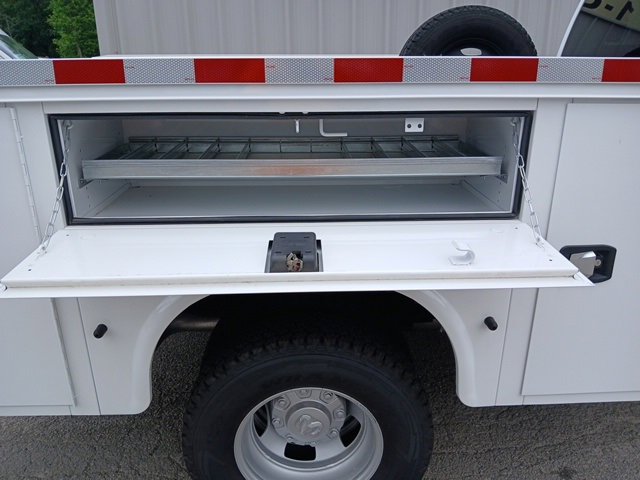 Used 2024 RAM 3500 Tradesman w/ Safety Group image 5