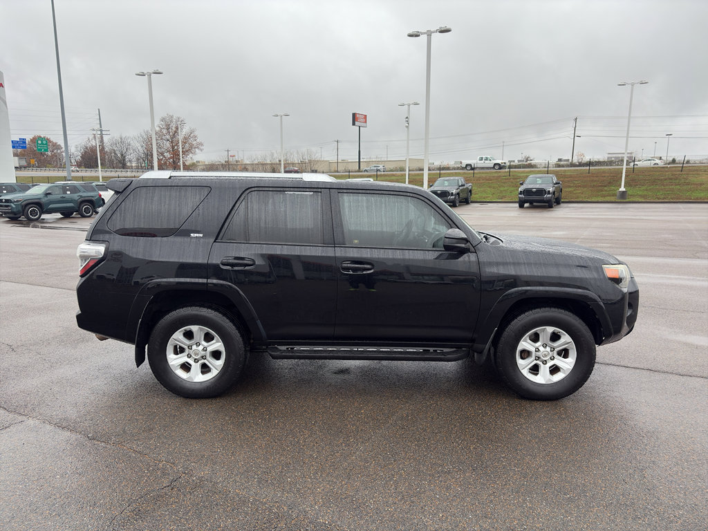 Used 2016 Toyota 4Runner SR5 image 6