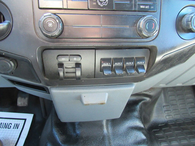 Used 2016 Ford F550 2WD Crew Cab Super Duty image 39