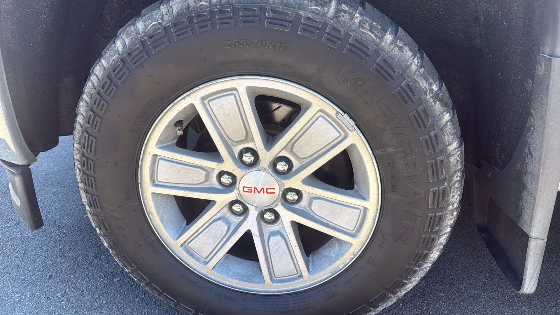 Used 2015 GMC Sierra 1500 SLE w/ SLE Value Package AWD/4WD image 11