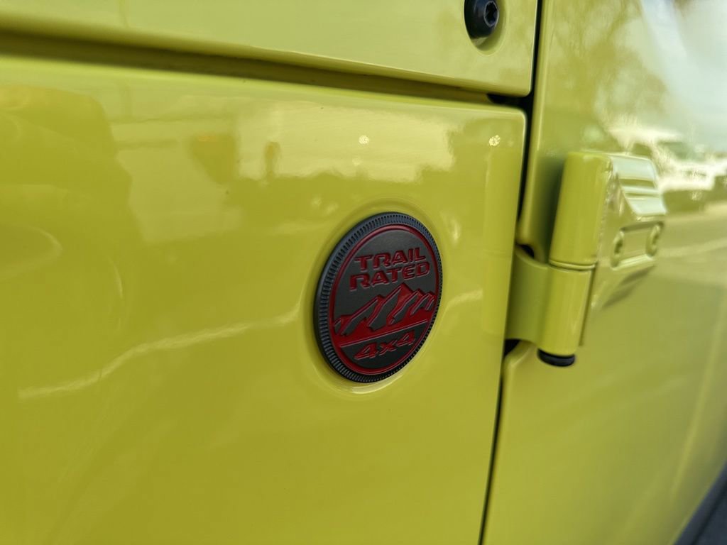 Used 2023 Jeep Gladiator Rubicon w/ Cold Weather Group AWD/4WD image 42