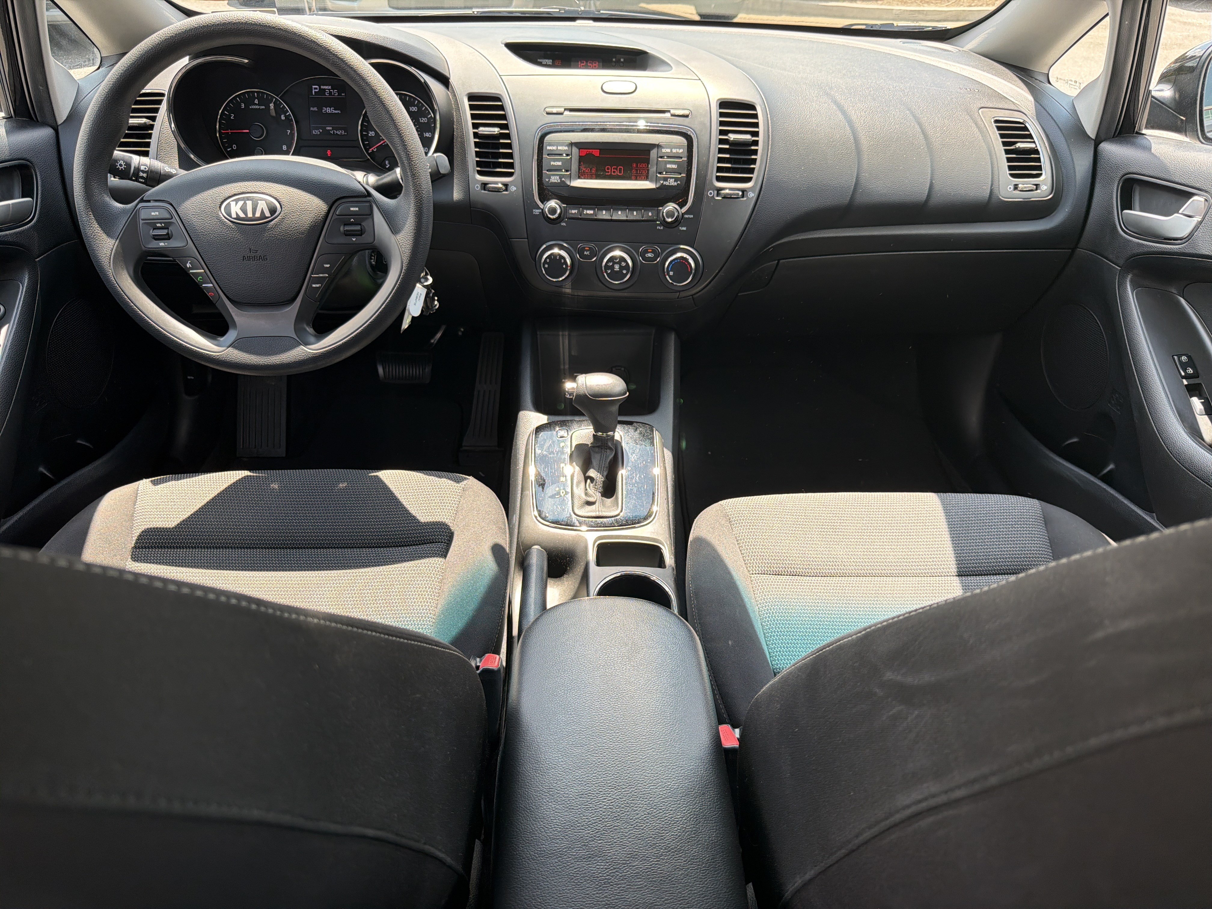 Used 2017 Kia Forte LX FWD image 4