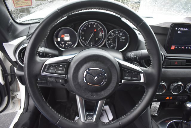 Used 2021 MAZDA MX-5 Miata RF Grand Touring image 16