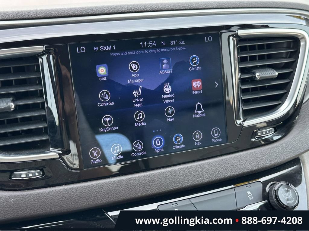 Used 2017 Chrysler Pacifica Touring-L Plus FWD image 24