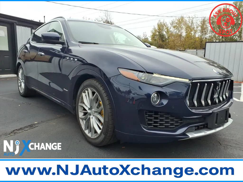 Used 2018 Maserati Levante GranLusso image 1