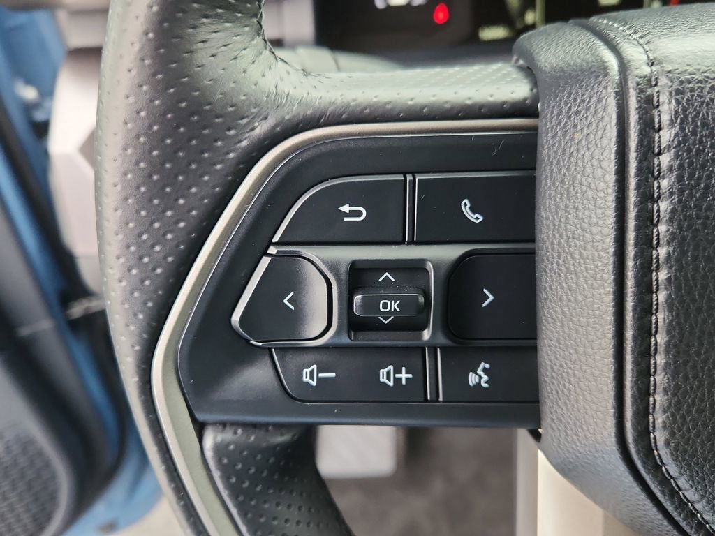 Used 2025 Toyota 4Runner SR5 image 21