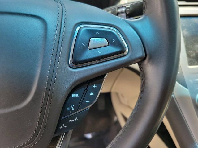 Used 2017 Lincoln MKZ Reserve image 21