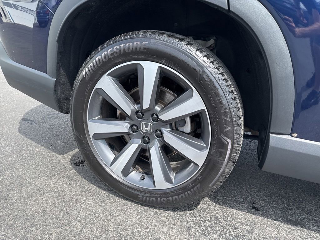 Certified 2023 Honda Pilot Touring image 9