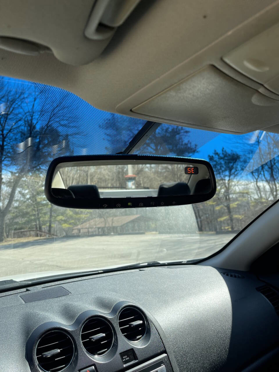 Used 2011 Nissan Altima 3.5 SR w/ 3.5SR Premium Pkg image 33