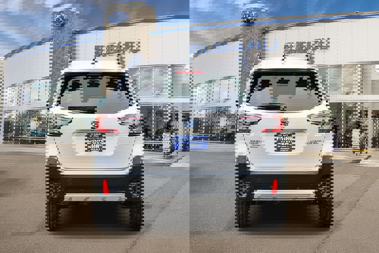 Used 2020 Subaru Outback Limited image 3