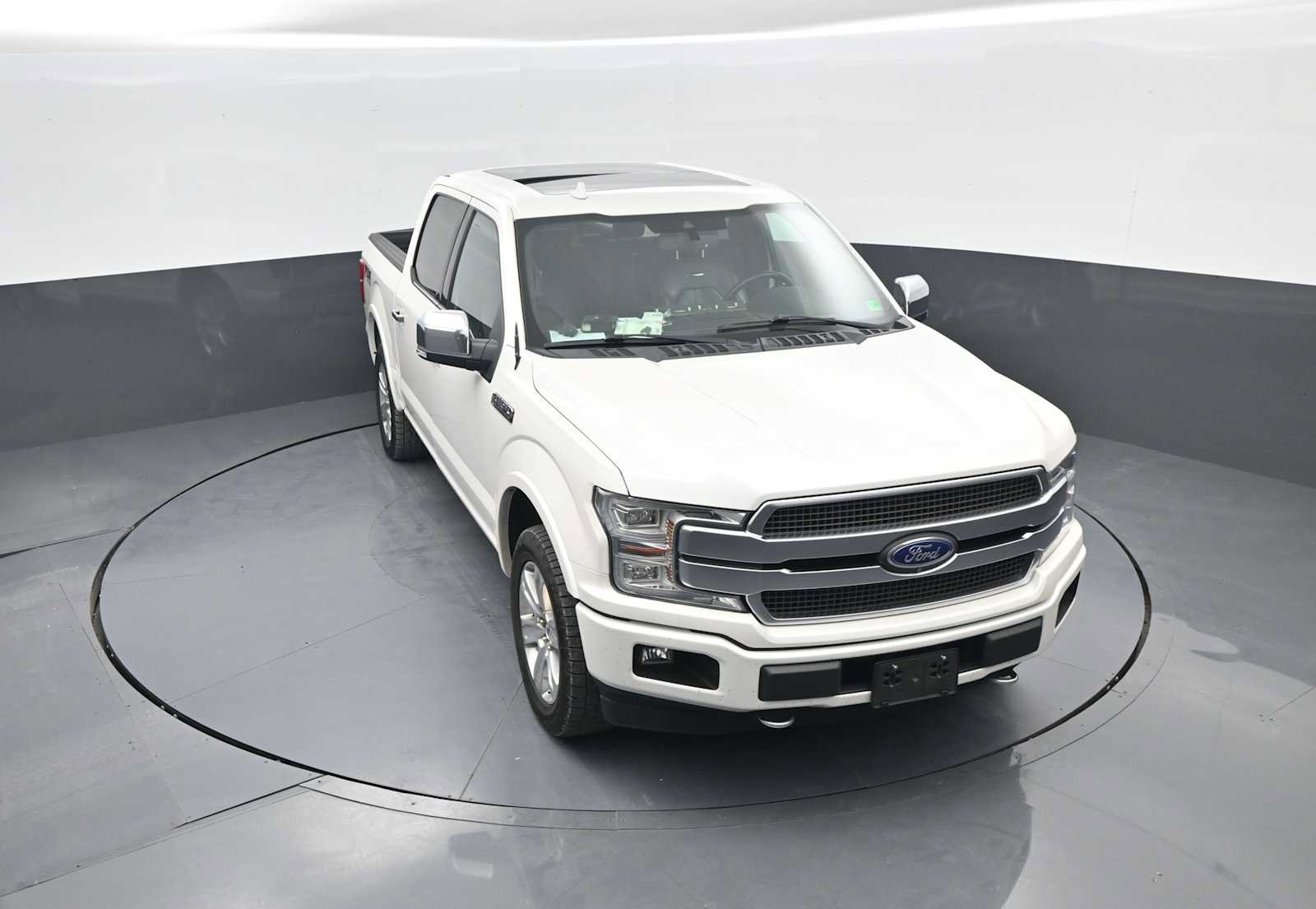 Used 2018 Ford F150 Platinum w/ Equipment Group 701A Luxury AWD/4WD image 24