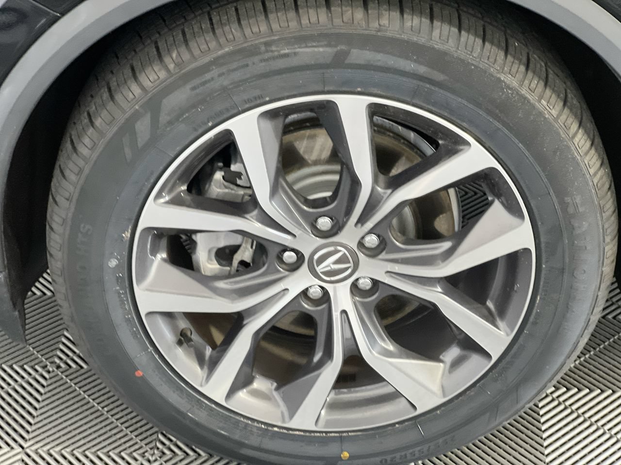 Used 2023 Acura MDX FWD w/ Technology Package image 10