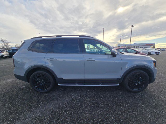 Used 2023 Kia Telluride EX X-Line image 2