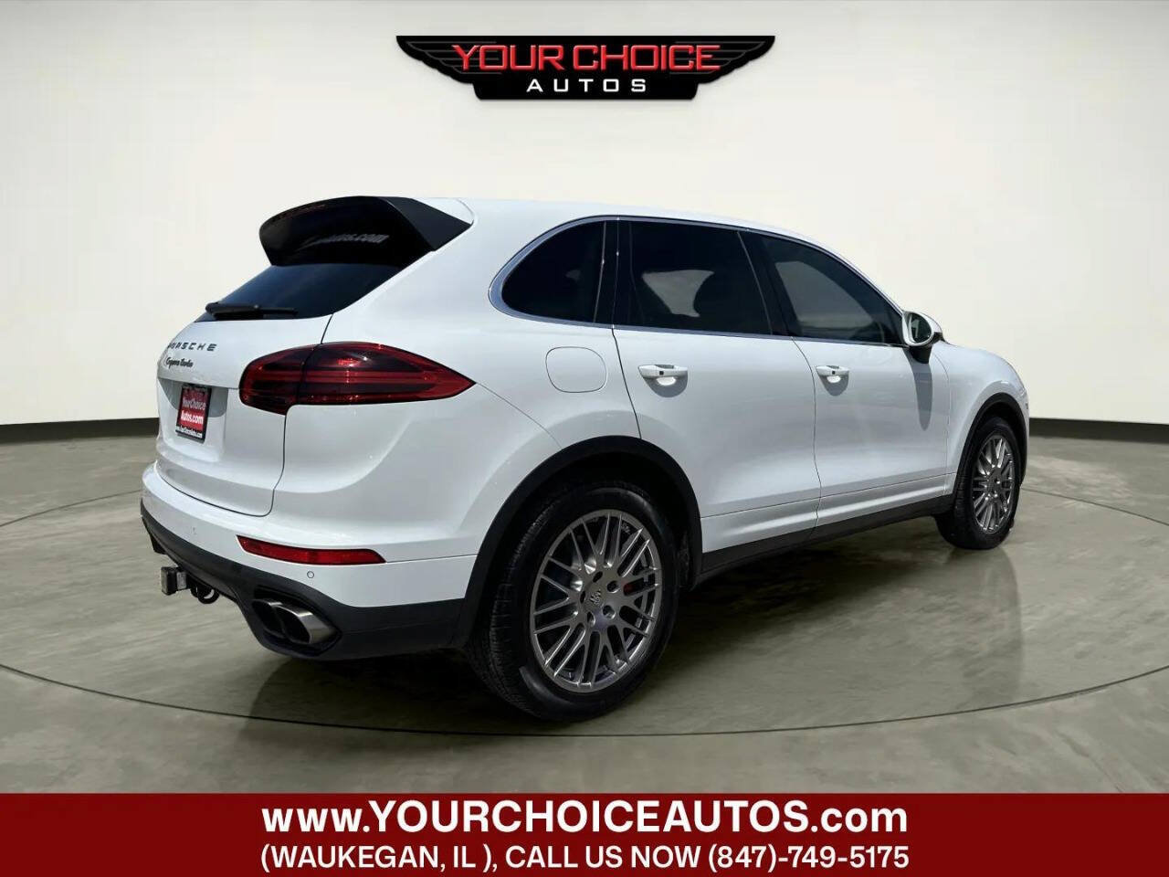 Used 2015 Porsche Cayenne Turbo AWD/4WD image 5